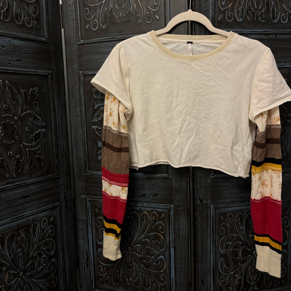 Women’s Medium cropped Free People layering tee never worn